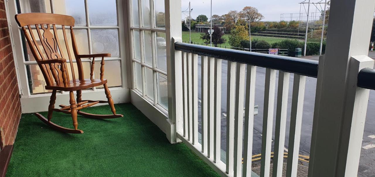 Beach Court Holiday Apartments Skegness Eksteriør bilde